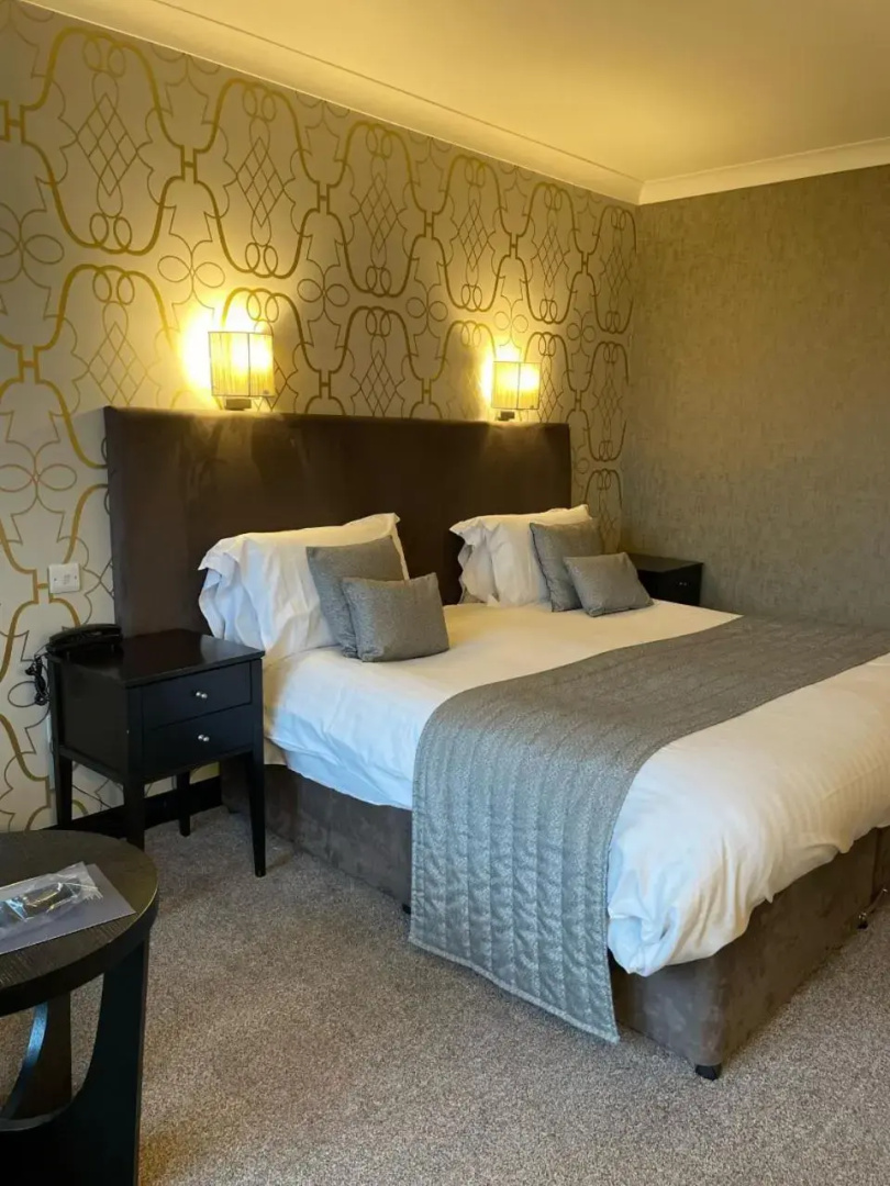 The Lincoln Hotel