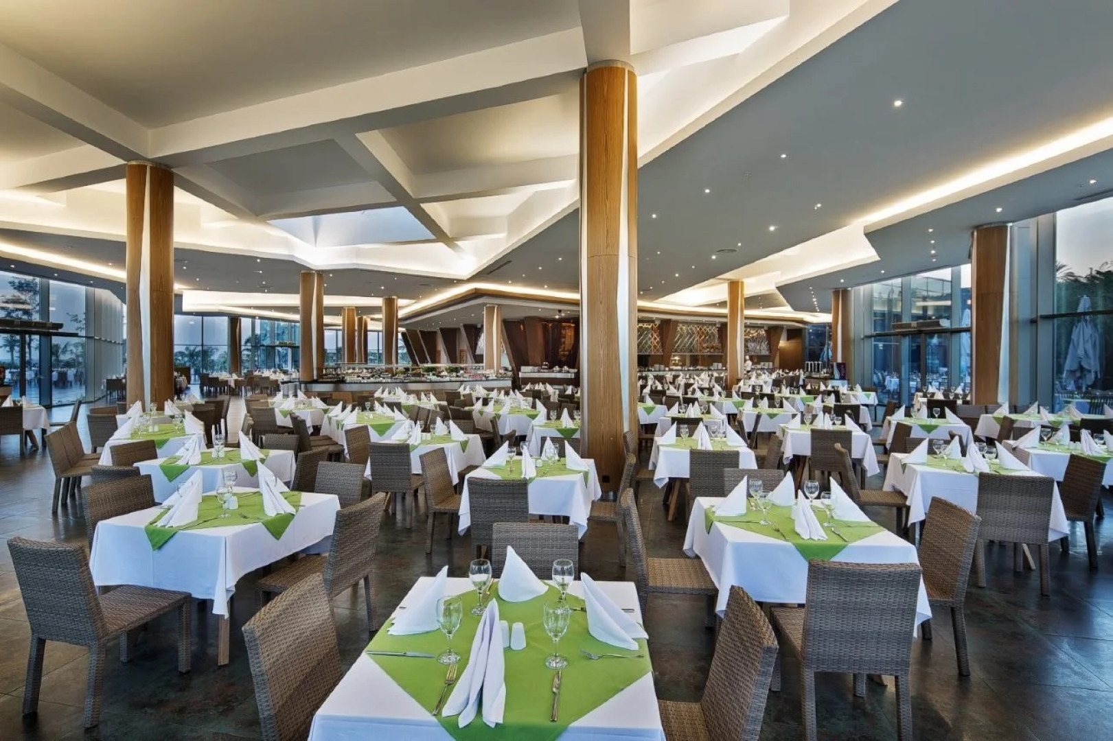 Noah's Ark Deluxe Hotel & Spa