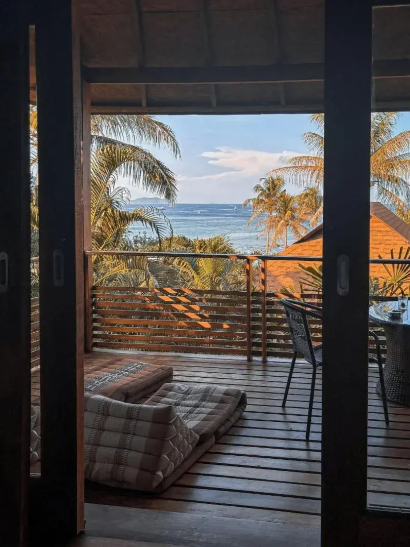 Ten Moons Lipe Resort