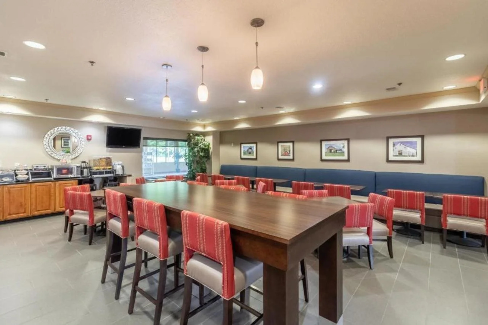 Comfort Suites Hopkinsville near Fort Campbell