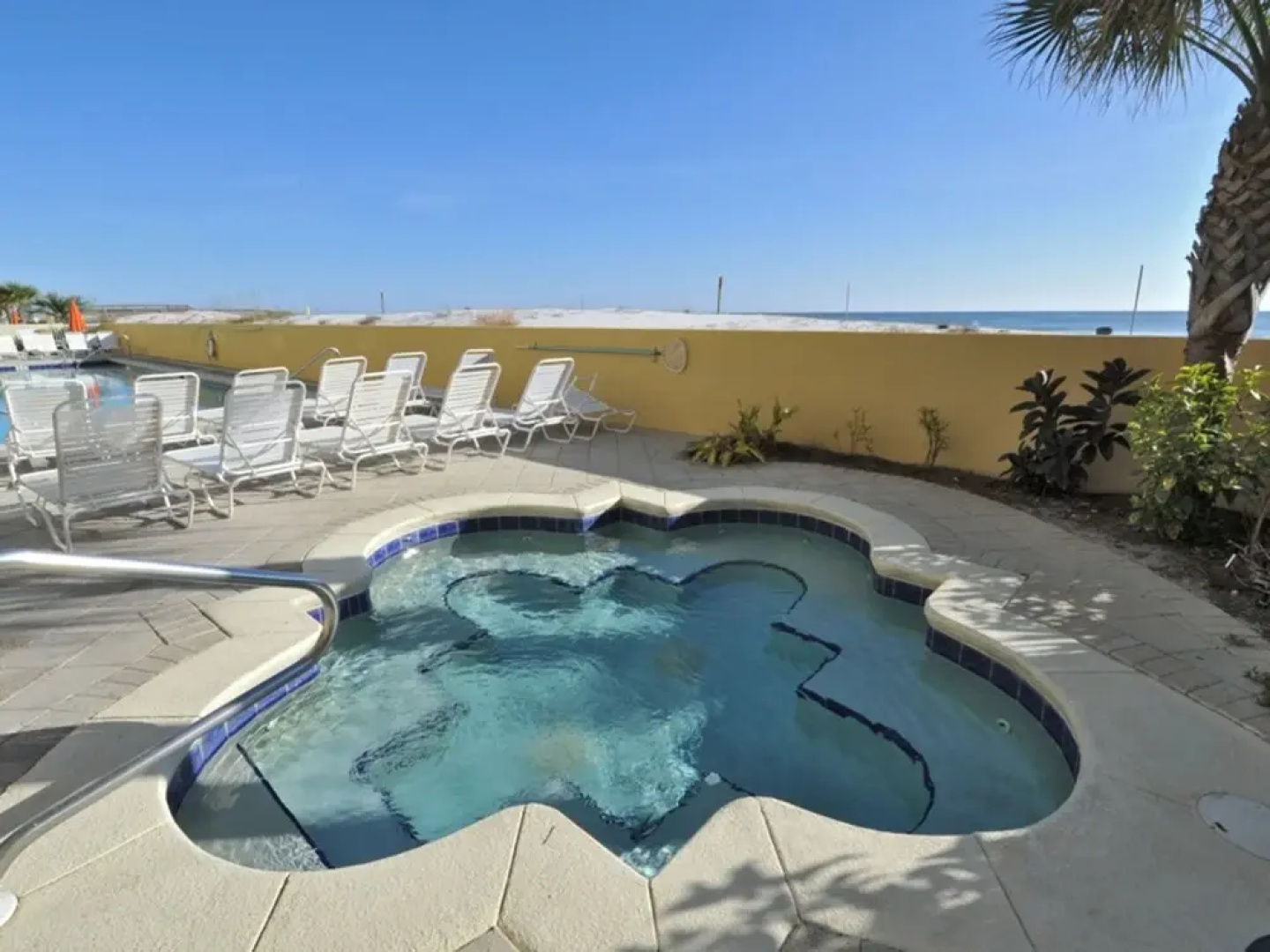 Pelican Isle 606