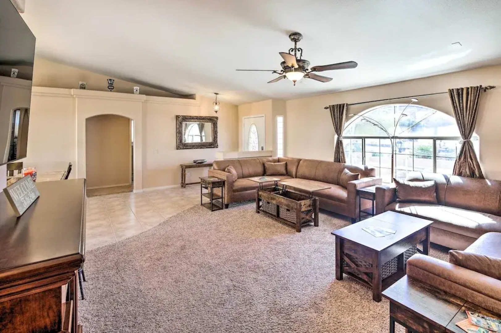 Heated Pool & Game Room: Lake Havasu Retreat