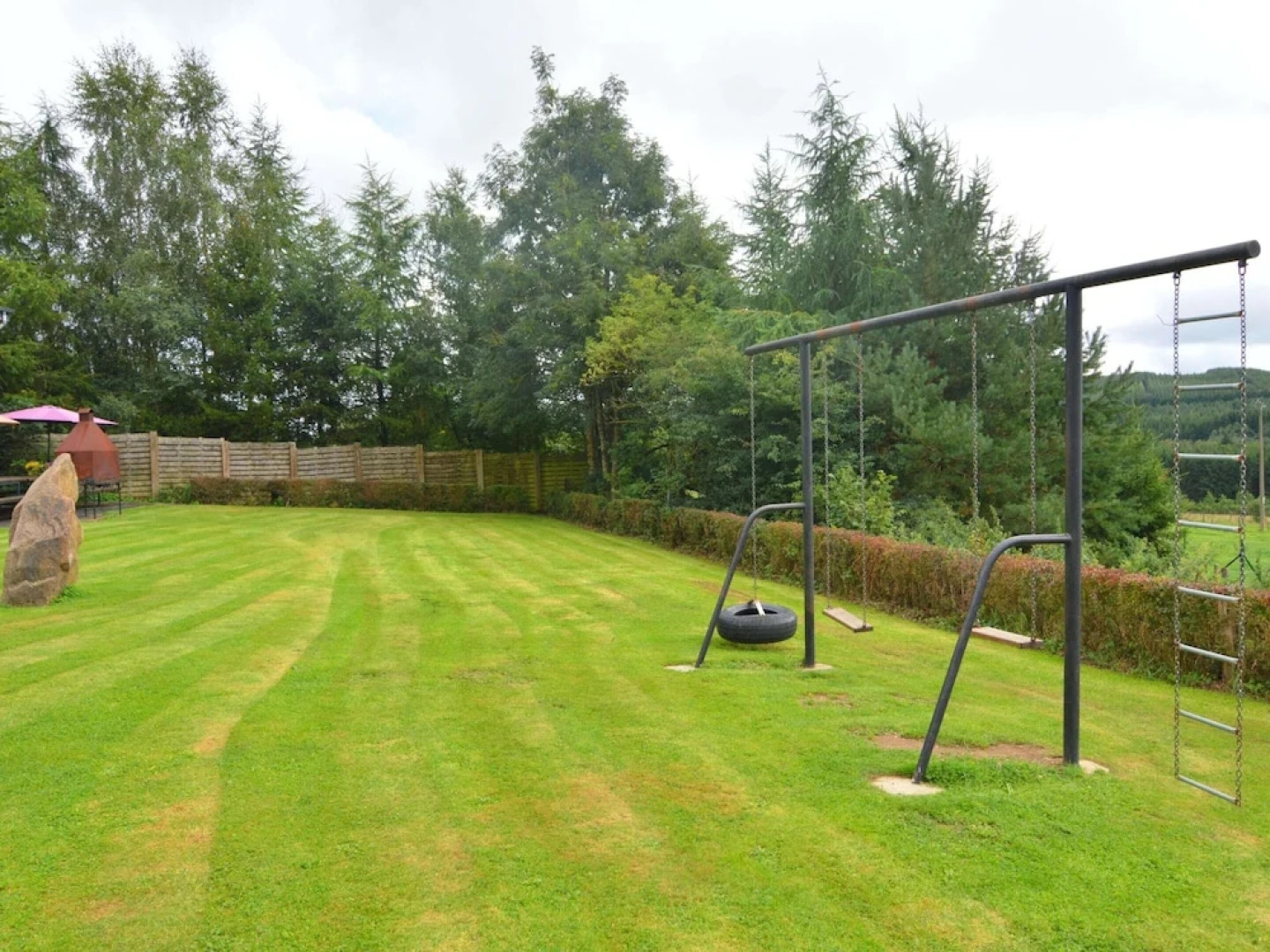 Quaint Cottage In Petite Langlire with Hot Tub