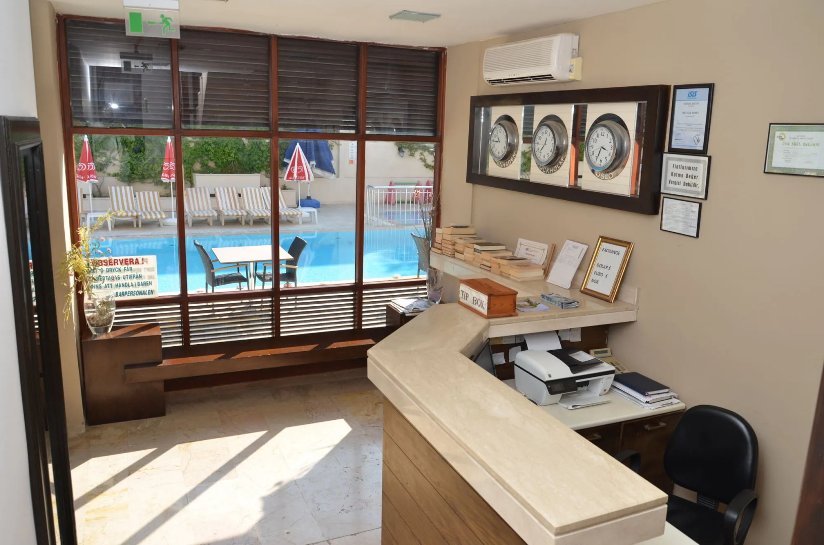 Melissa Moment Apart