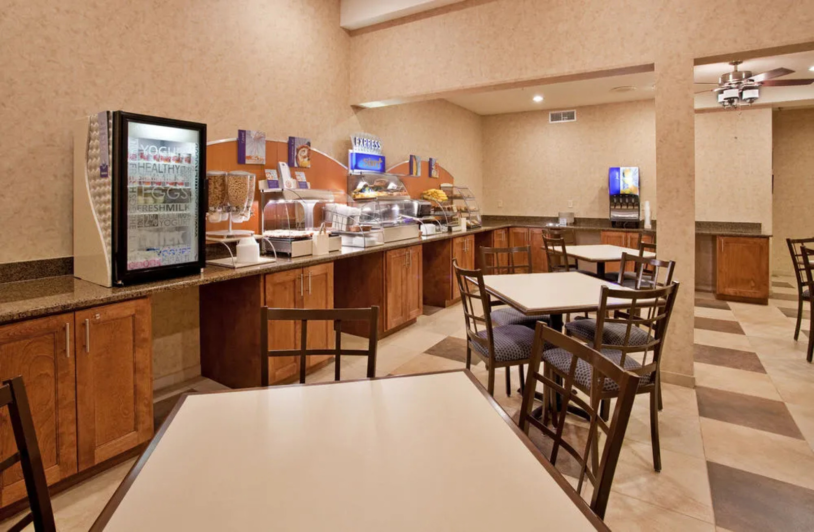 Holiday Inn Express Junction City