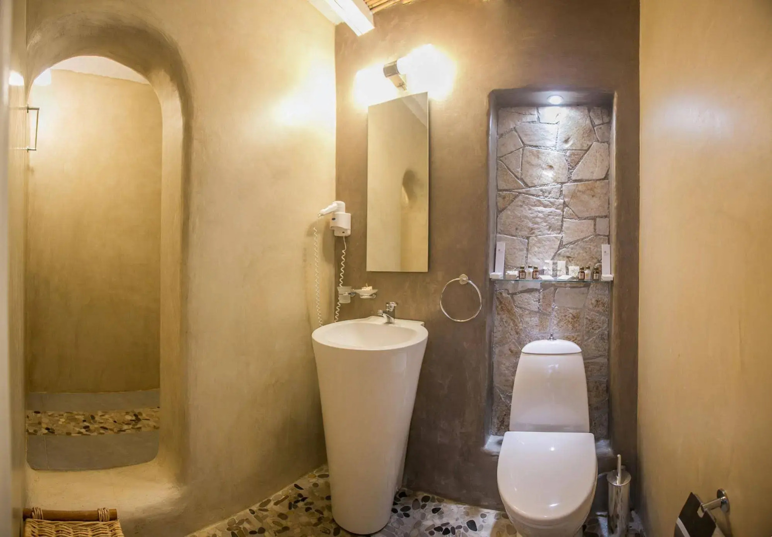 Tholaria Boutique Hotel