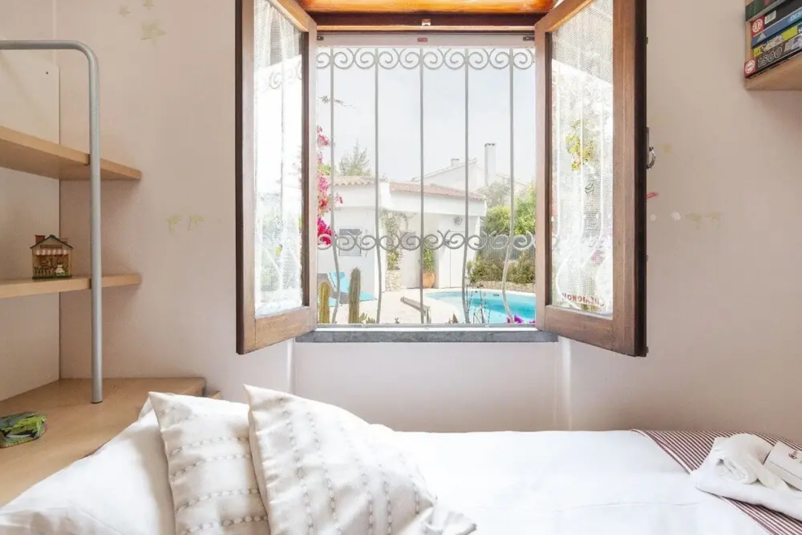 Villa Aroeira With Pool By Homing