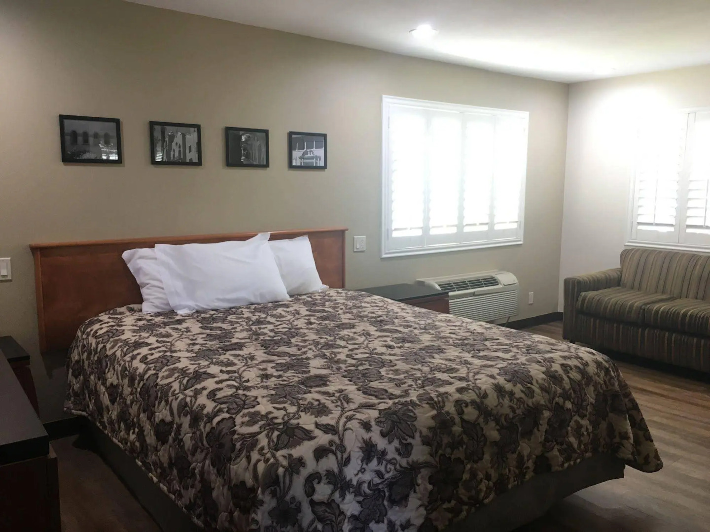 Simply Home Inn & Suites