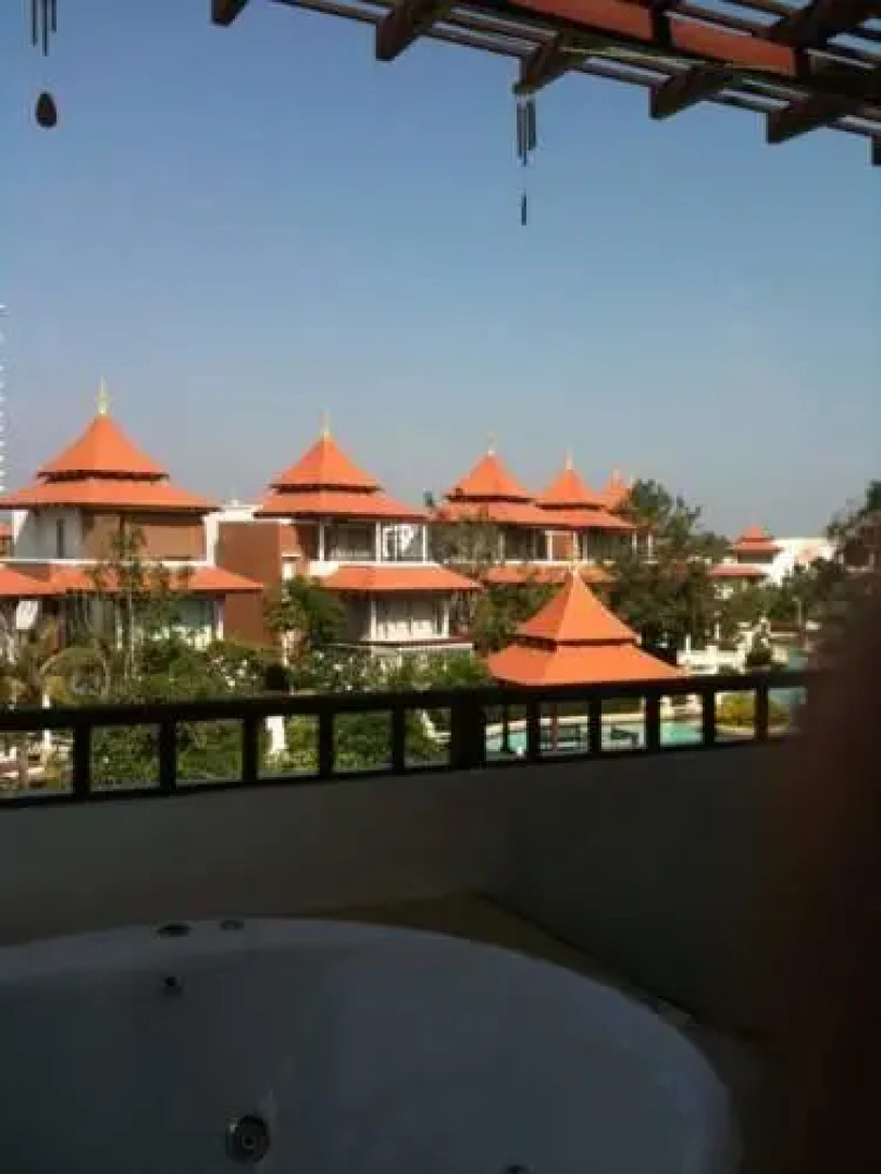 Boathouse Huahin Lagoon1