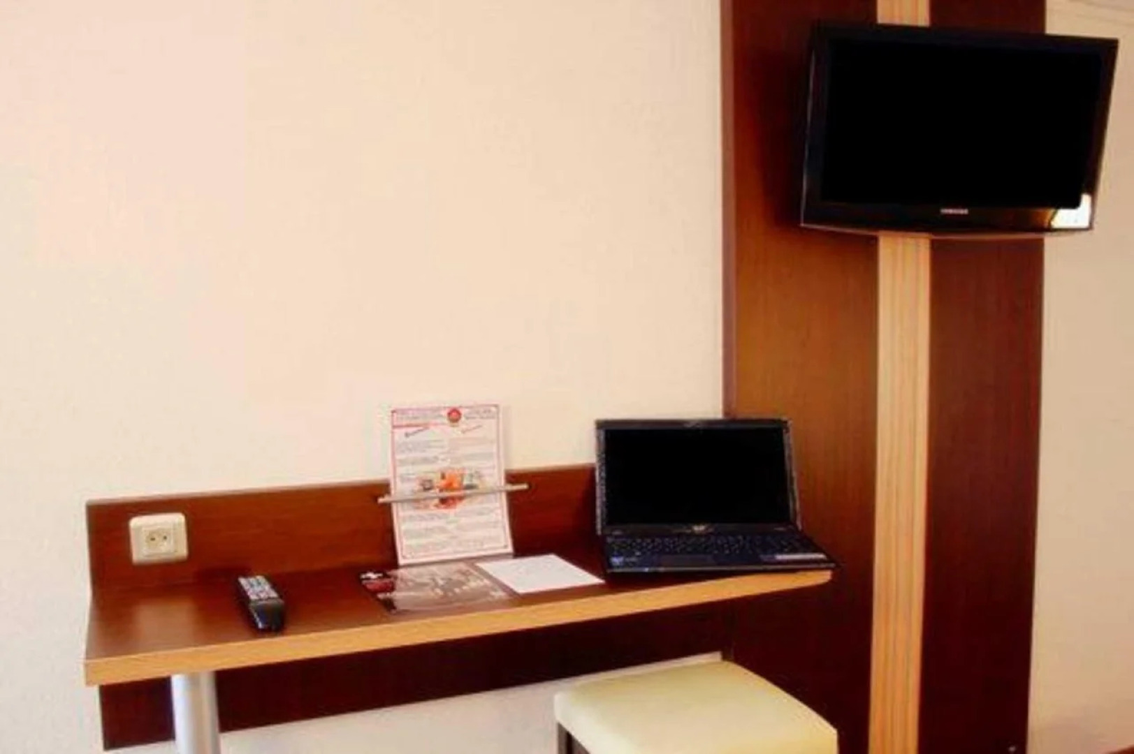 Hotel Restaurant La Chaumiere Les Mureaux - Flins