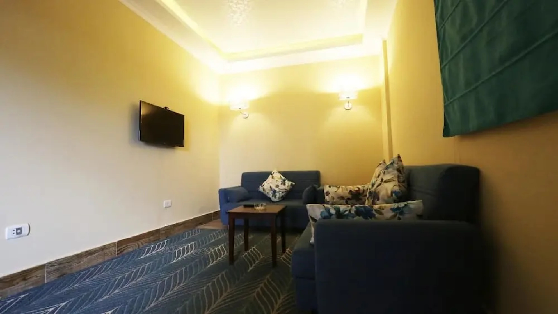 Byoot Bay Hotel & Resort