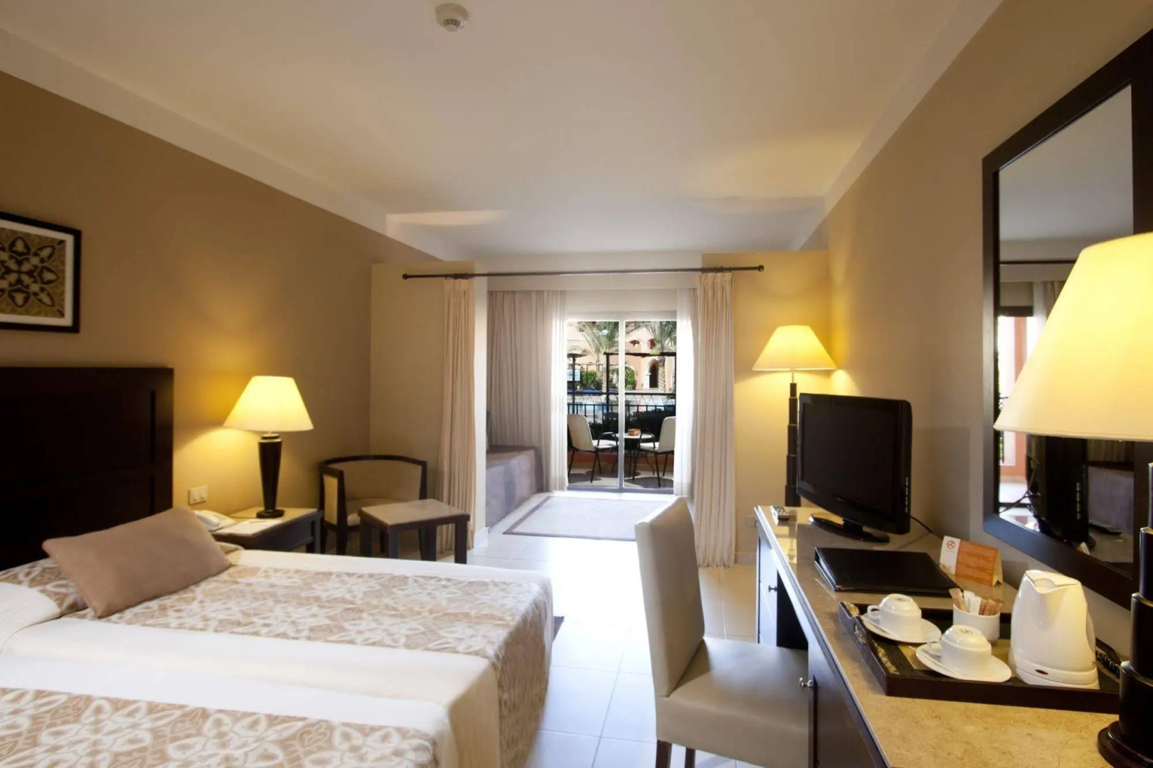 Sol Y Mar Dar El Madina