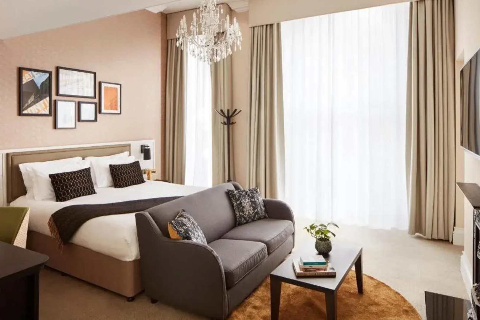 Отель The Clermont London, Victoria