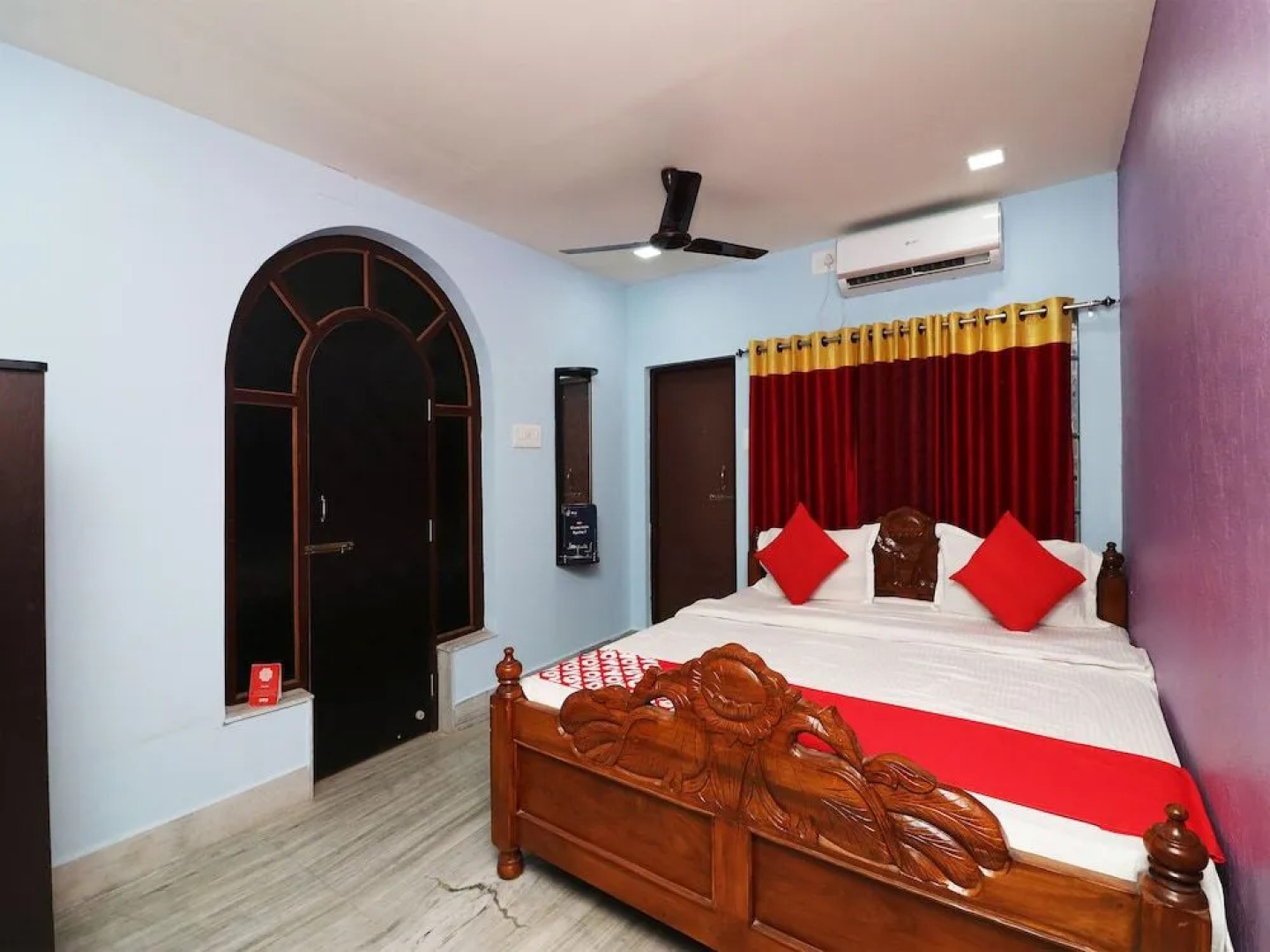 OYO 18666 Annapurna Plaza