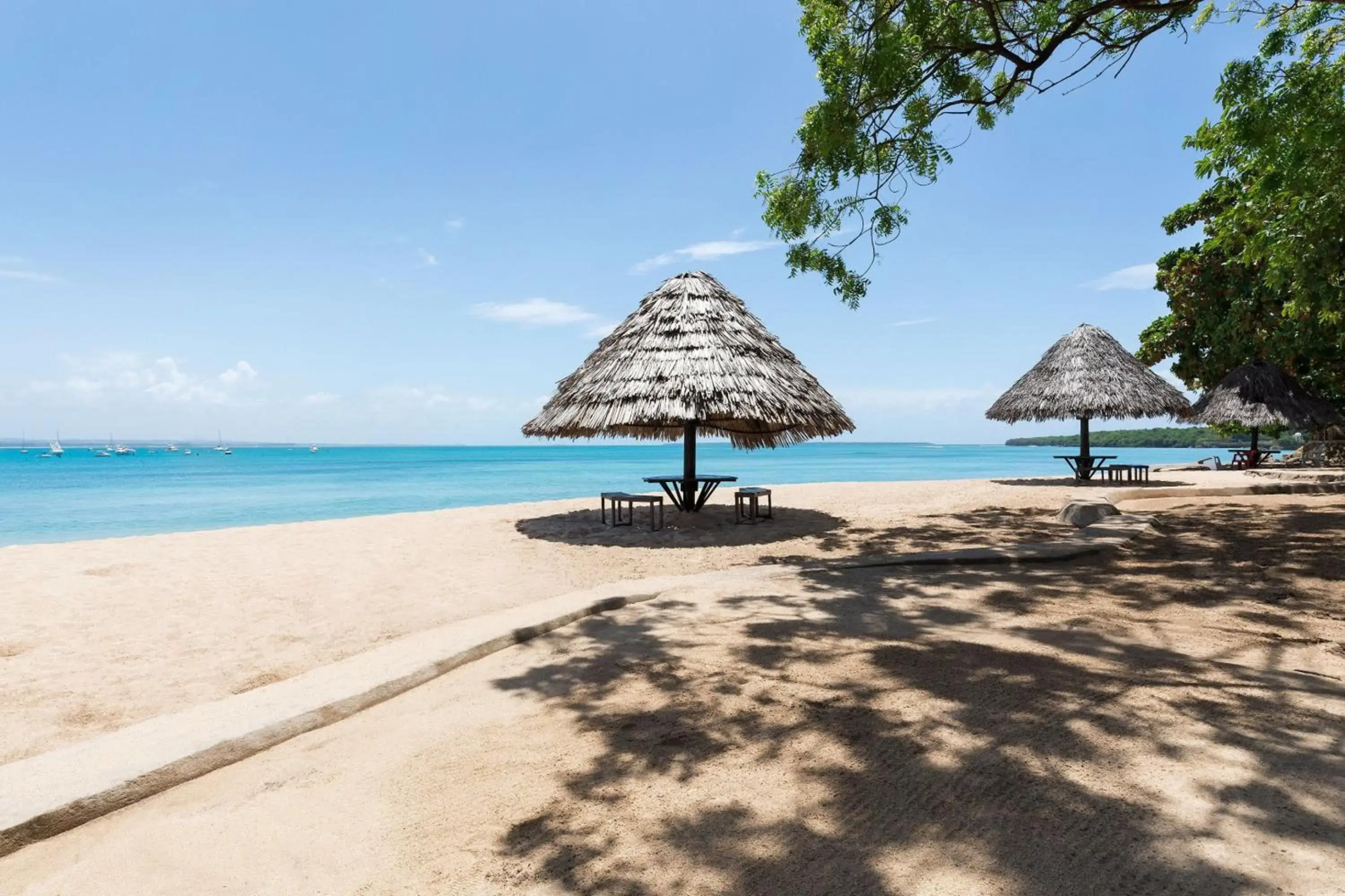 Отель Four Points by Sheraton Dar es Salaam New Africa