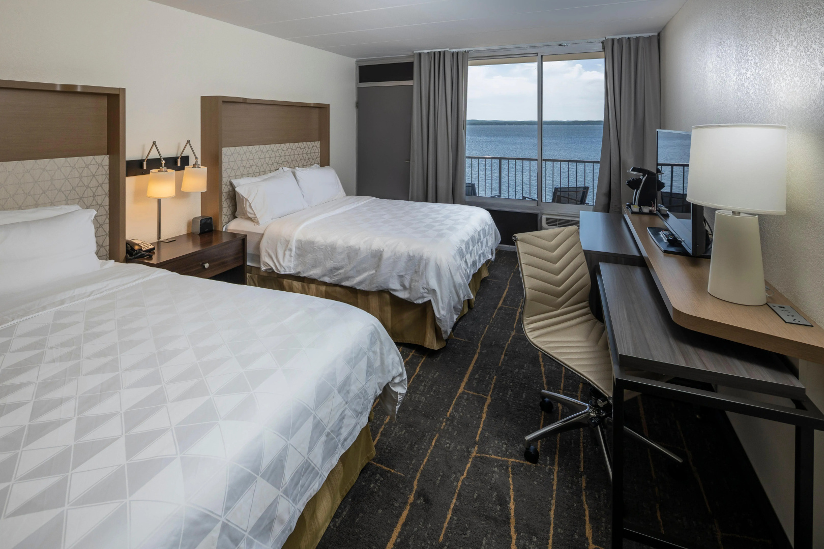 Holiday Inn Detroit Lakes by IHG