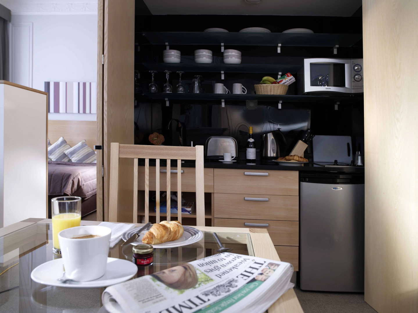 OYO The Cleveland Hotel