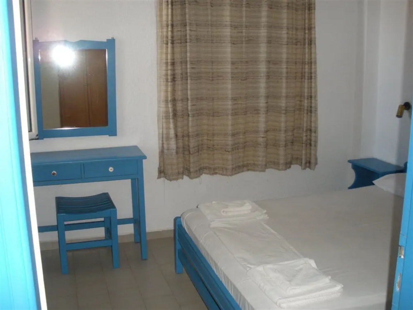Elenis Apartments