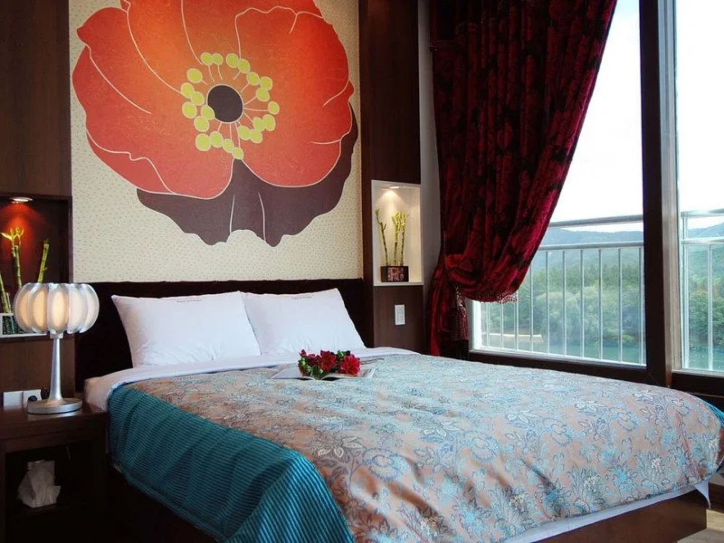 Moonlight Blue Pension