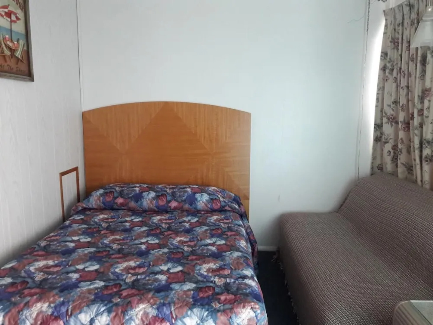 Suitcase Motel & Travel