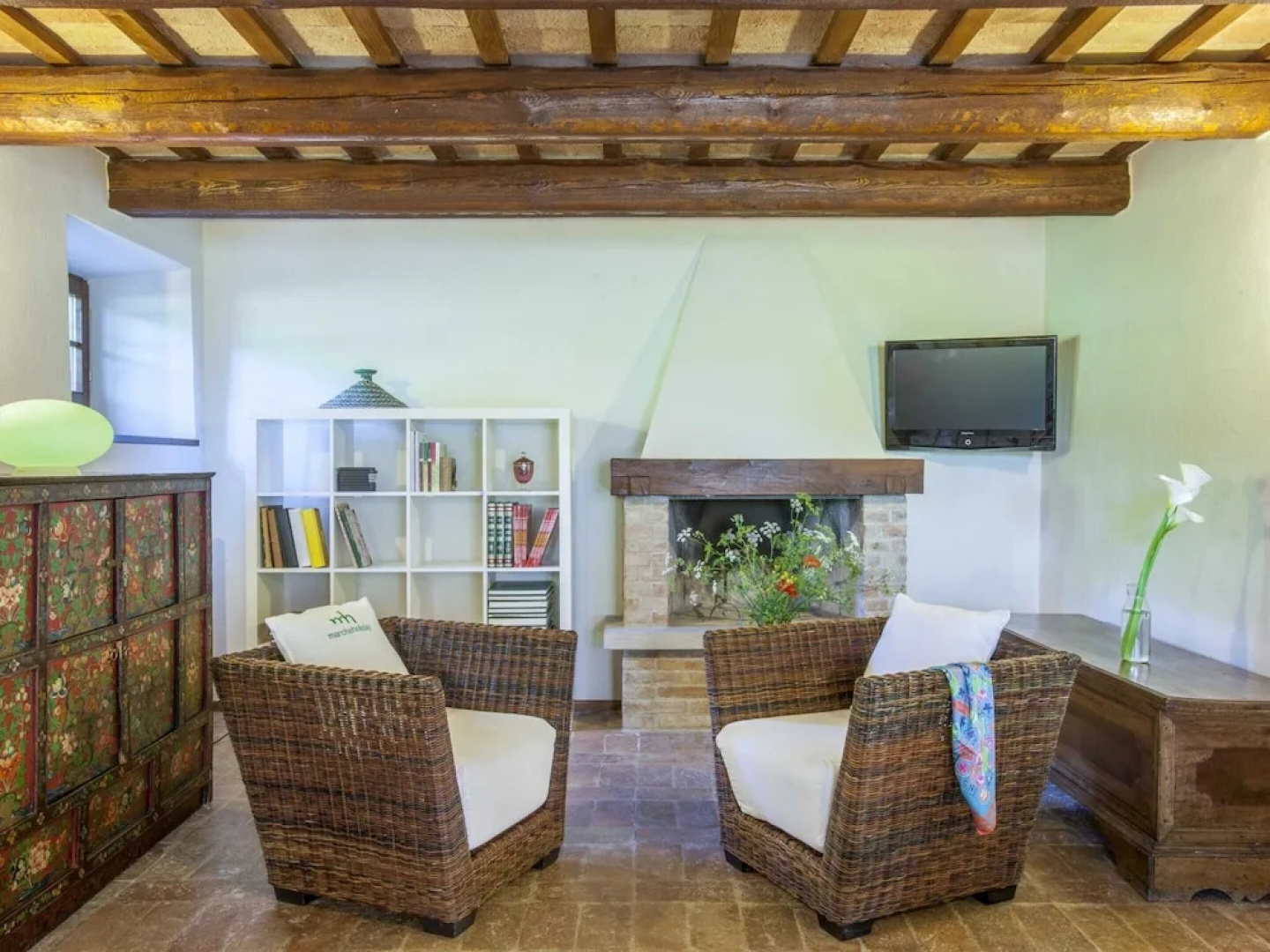 Marche Villa Close Culture