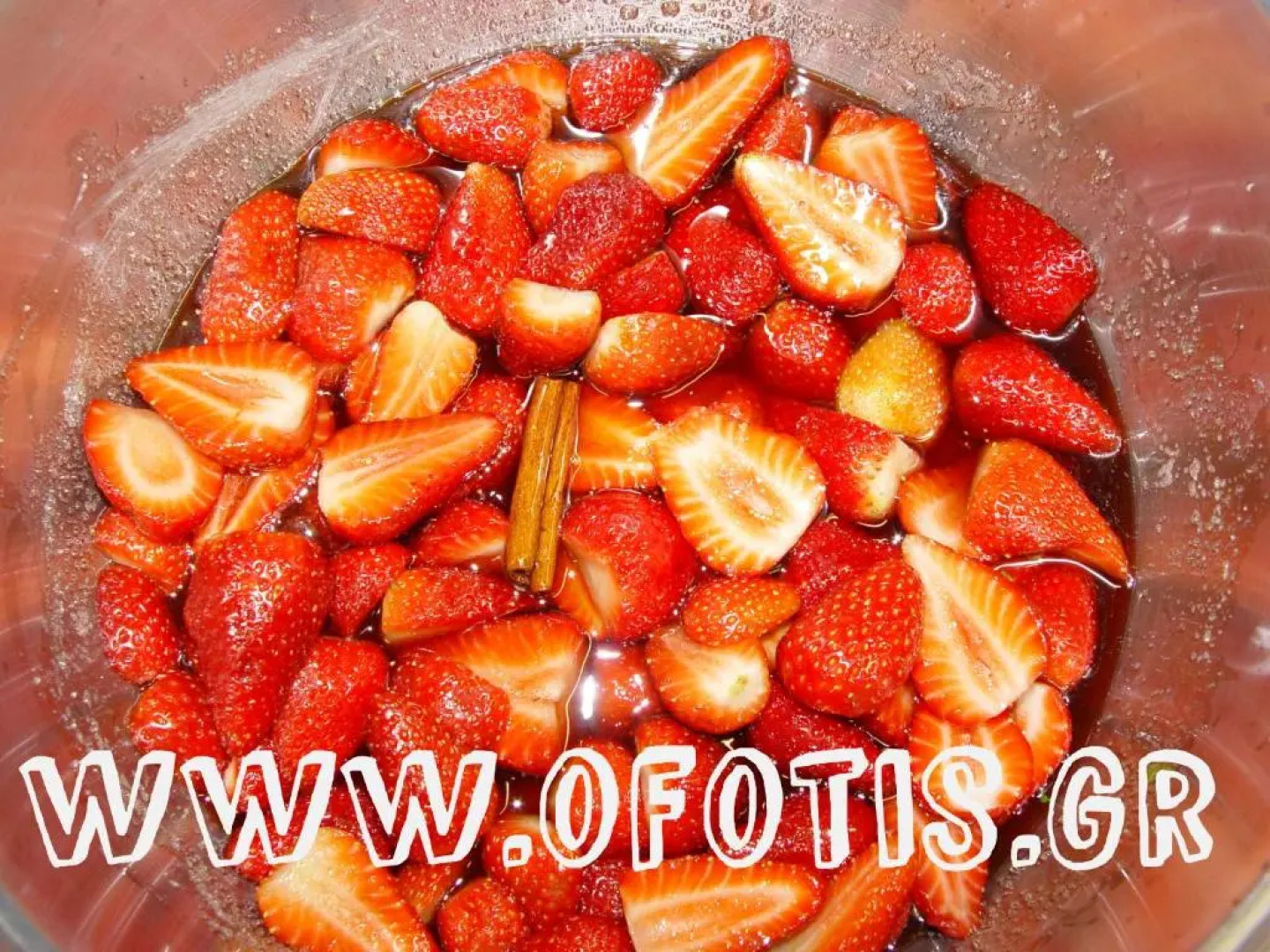 O Fotis Studios & Apartments