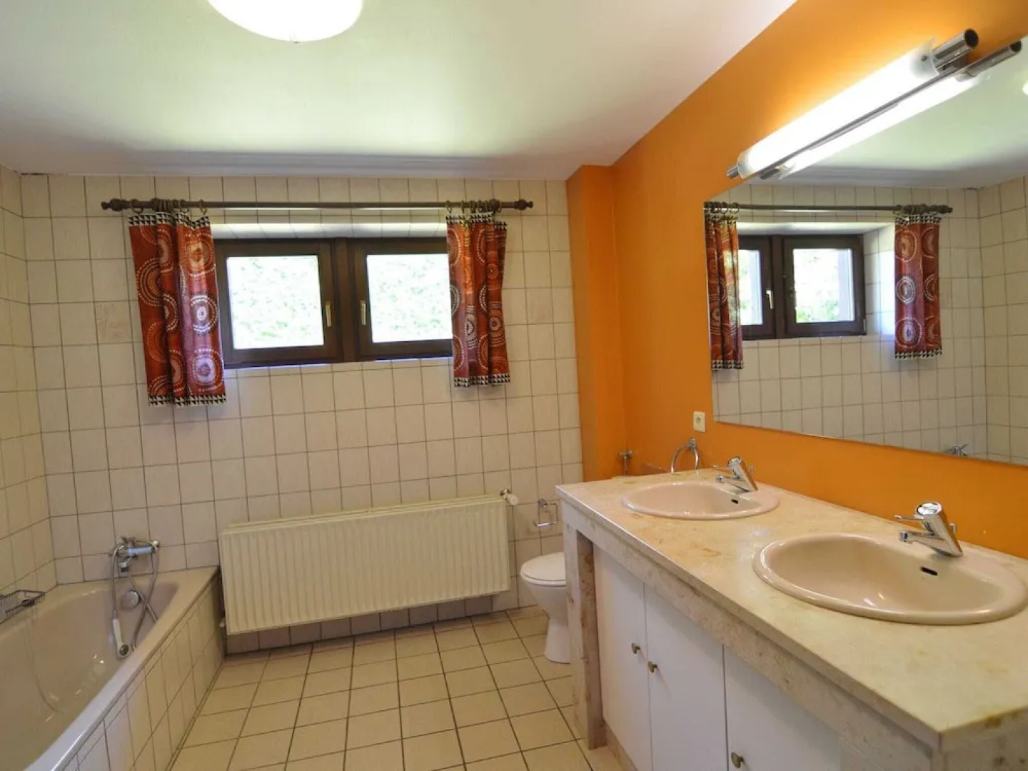 Charming Holiday Home in Robertville with Steambath