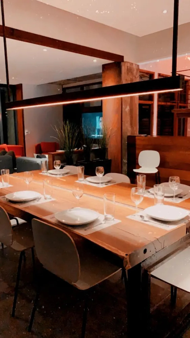 Modern 7 Bedrooms Villa on Private Beach Access