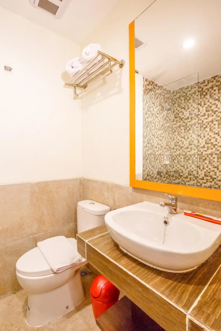 Front One Budget Muntilan