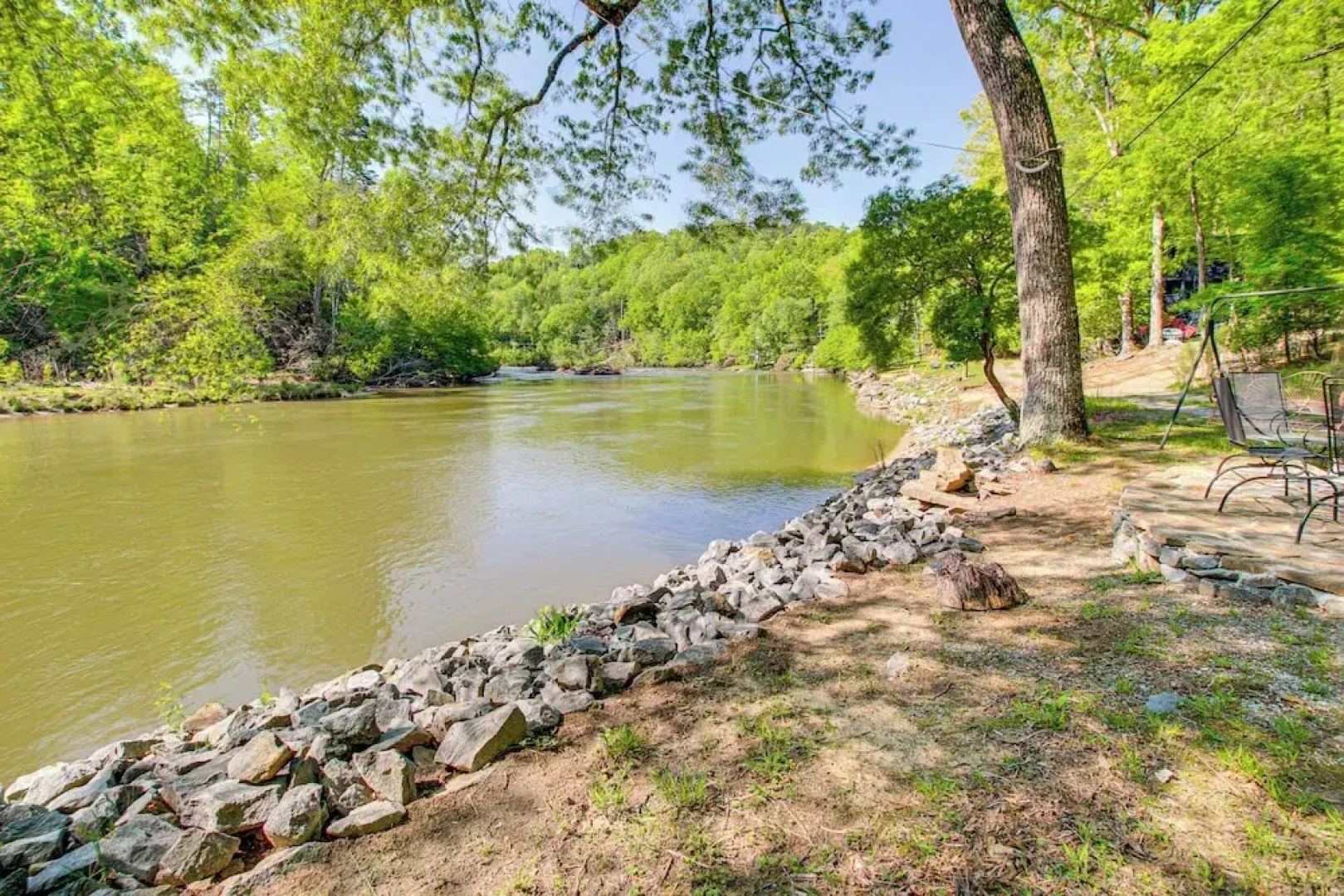 'the River Rest' Ellijay Cabin w/ Hot Tub!