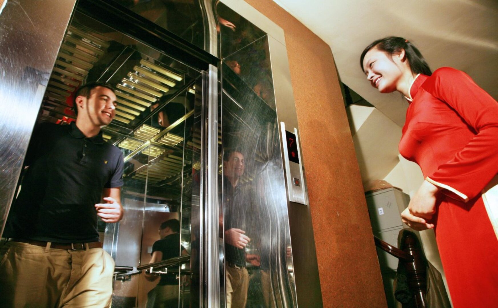 Hanoi House Hotel & Travel