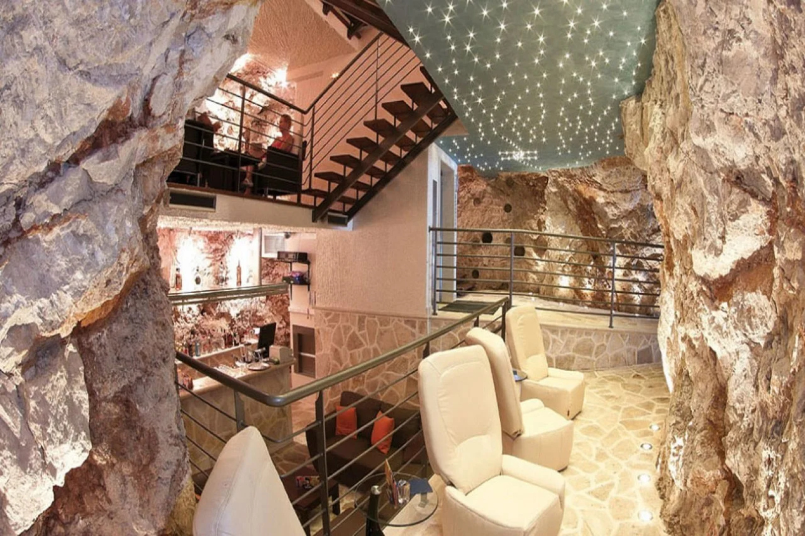 Hotel More