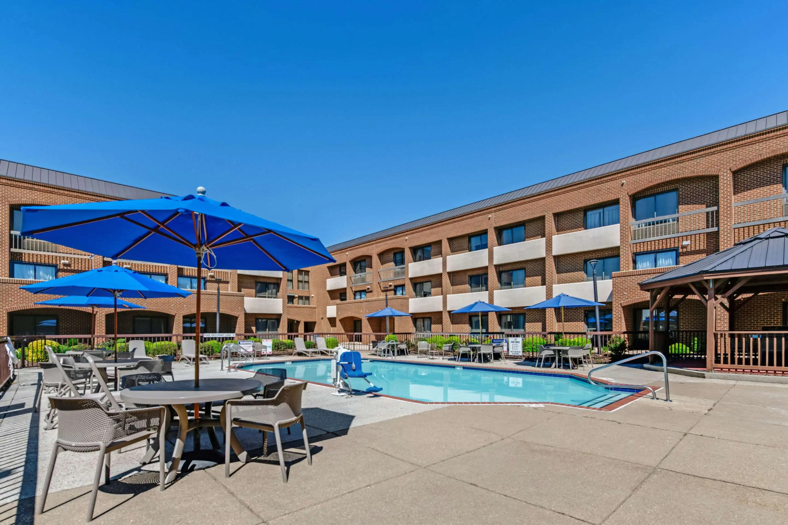 Comfort Suites Chesapeake - Norfolk