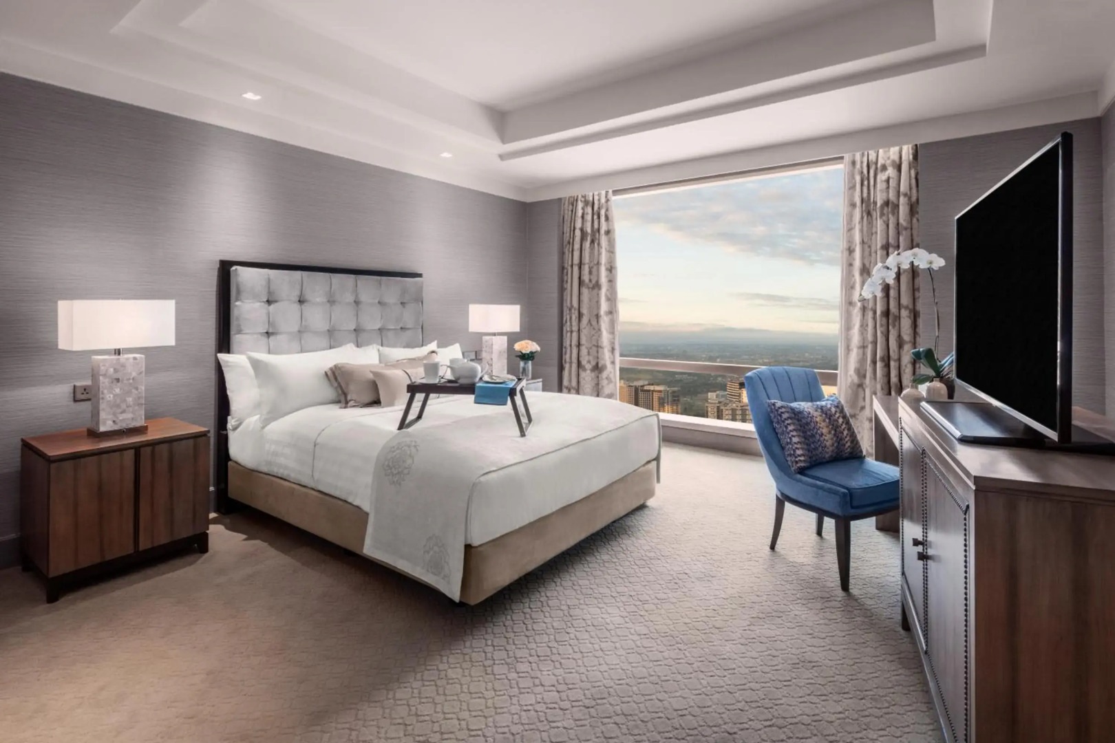 Shangri-La Residences at the Fort, Manila