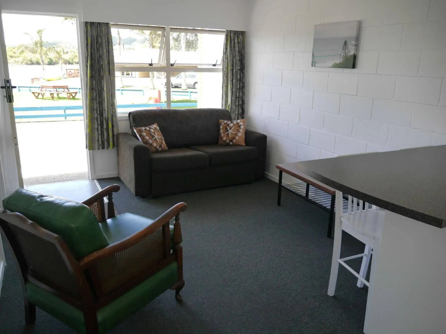Raglan Palm Beach Motel
