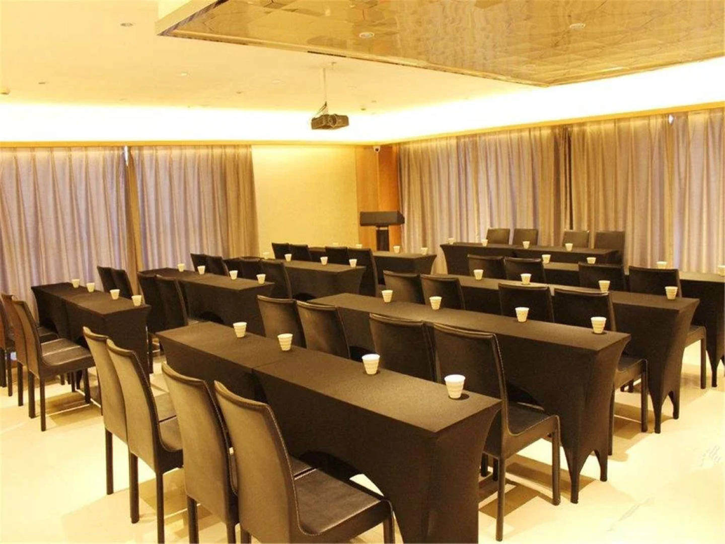 Datong Meijing Hotel