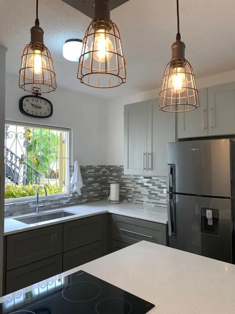 Moonshine 316 Rockley Golf Club