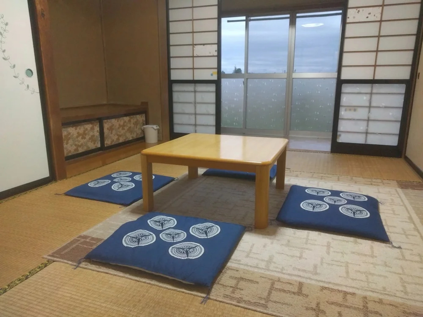 Tomo's hut in Japanese old style