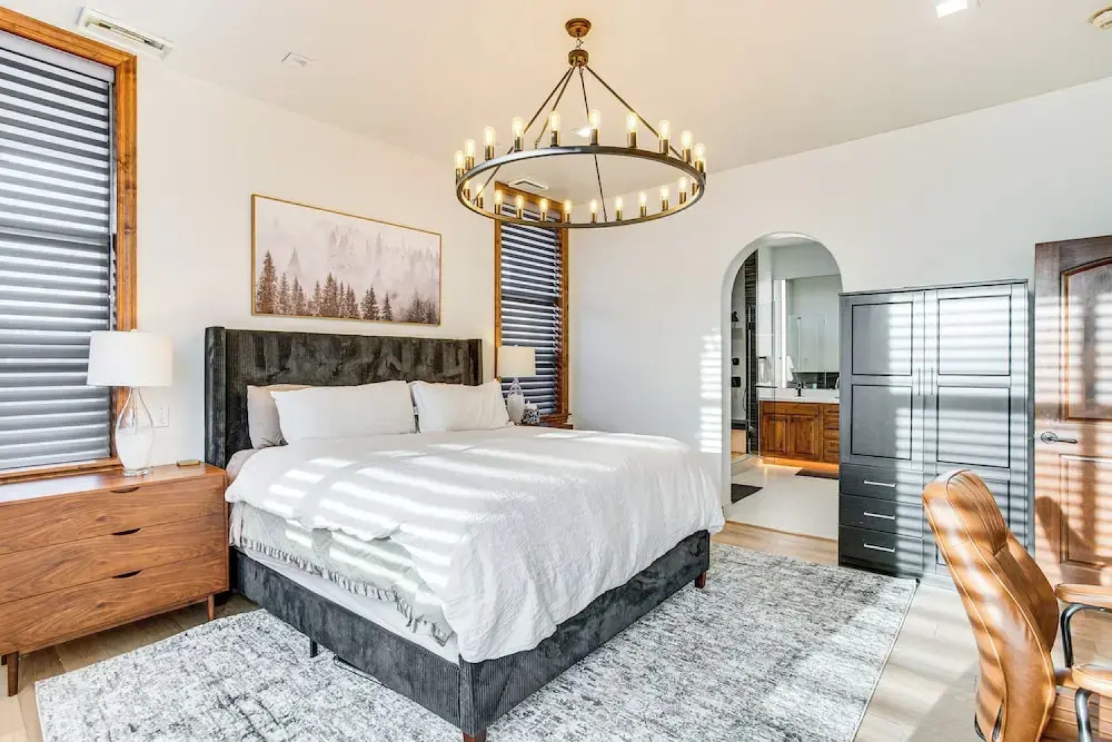 Mountain-view Condo in the Heart of Edwards!