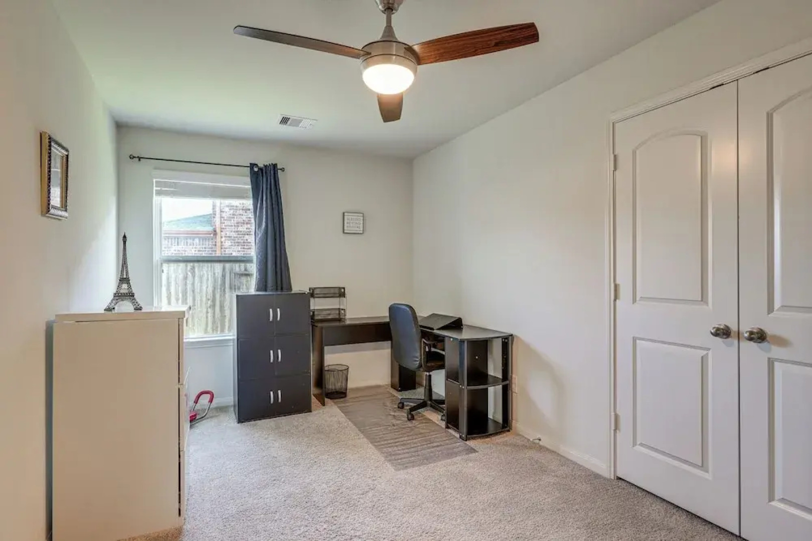 12 Mi to Beach: Texas Gulf Coast Home w/ Fire Pit