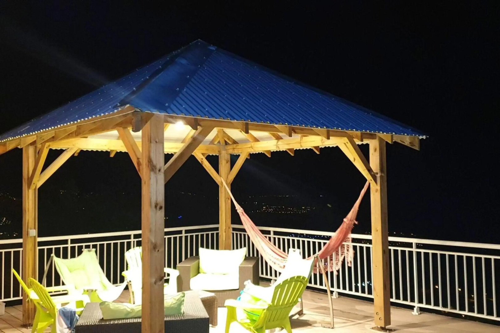 Villa de 3 chambres avec vue sur la mer piscine privee et jardin amenage a Le Diamant