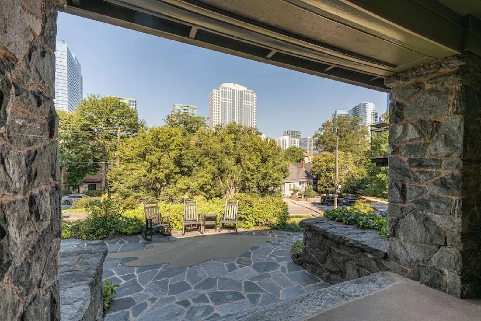 Stonehurst Place Bed & Breakfast