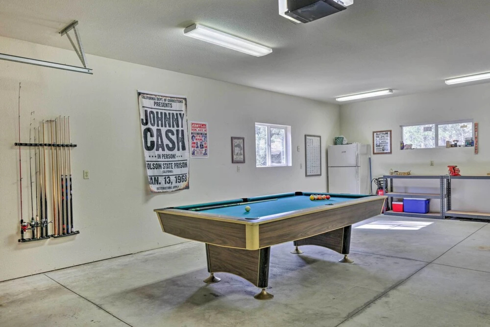 Woodsy Groveland Cabin w/ Deck < 3 Mi to Lake