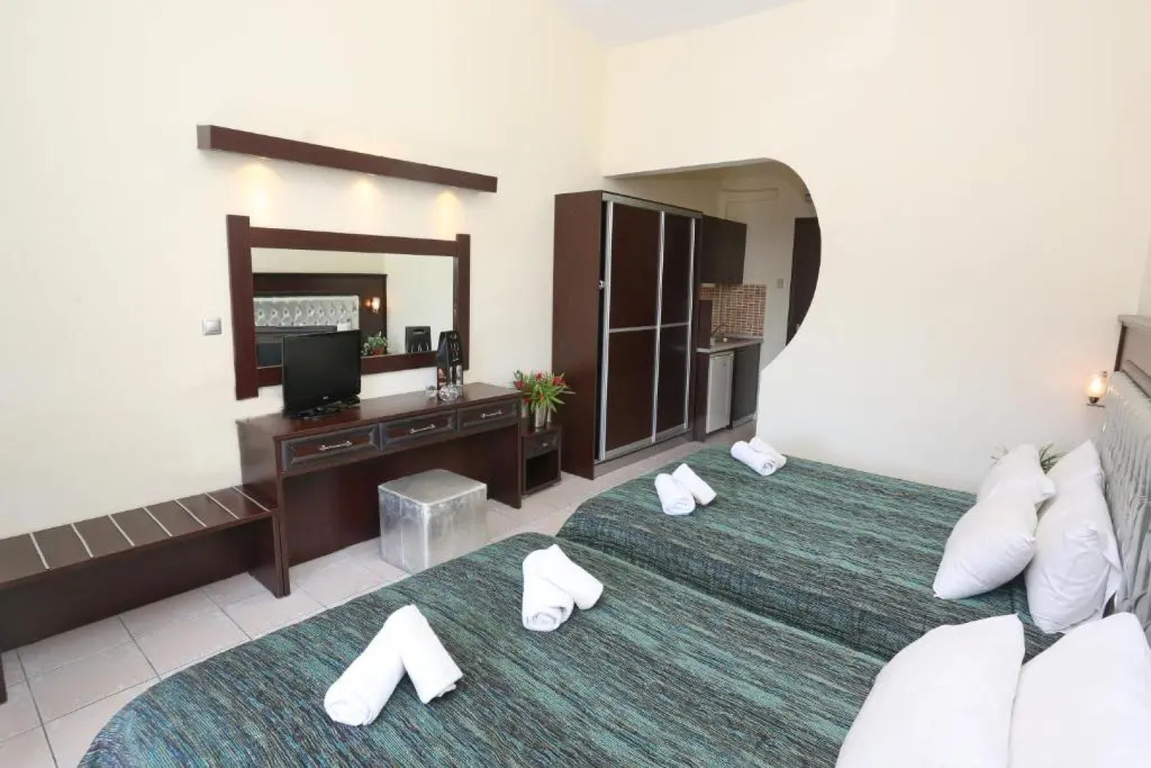 Philoxenia Village Hotel