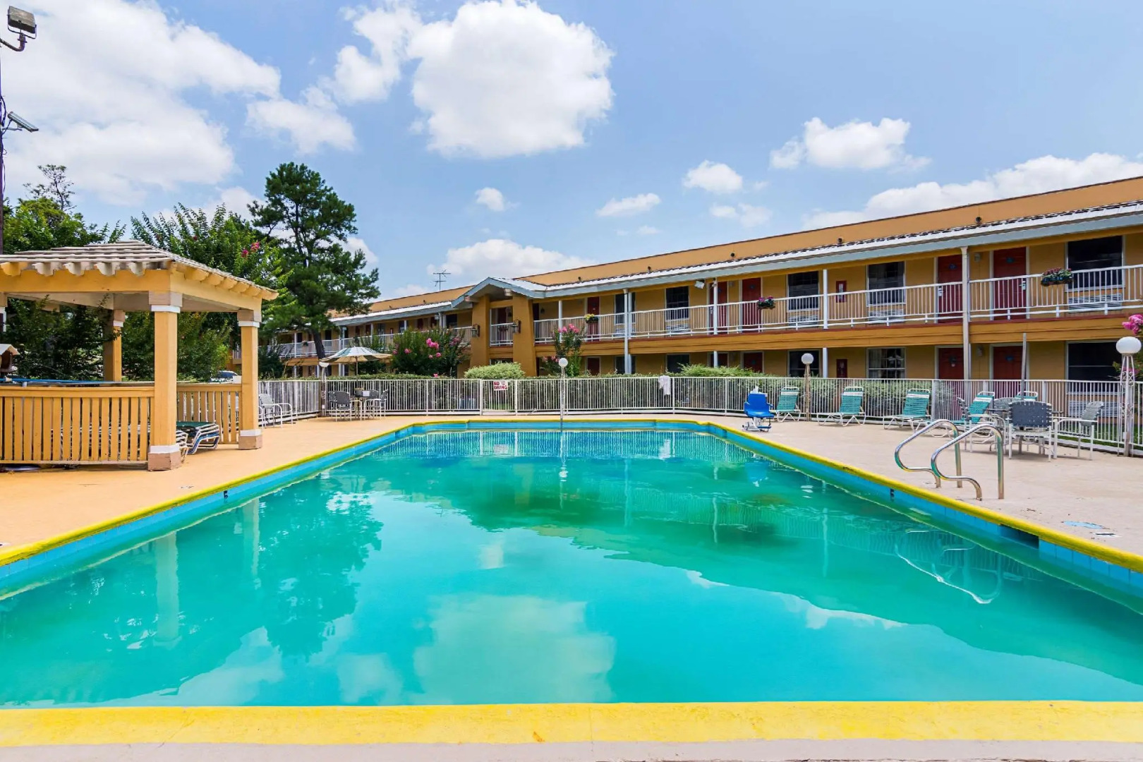 Magnuson Hotel Little Rock South