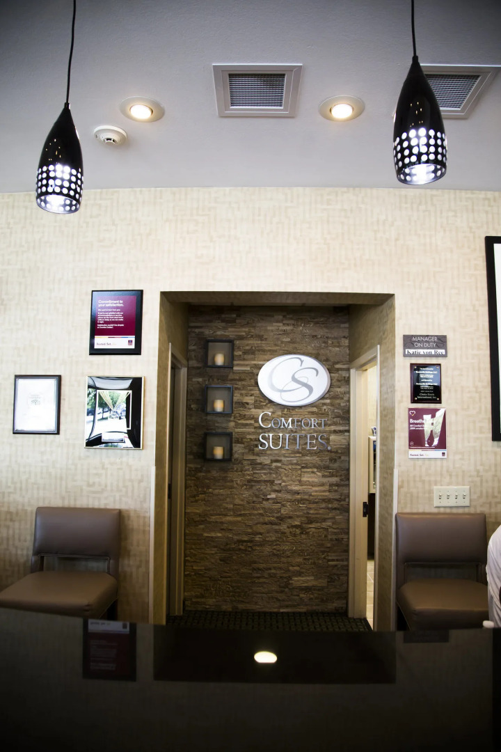 Comfort Suites Bentonville - Rogers