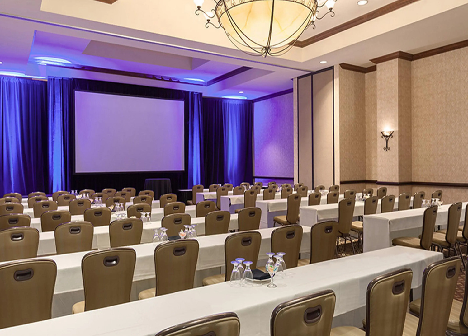Delta Hotels by Marriott Anaheim Garden Grove