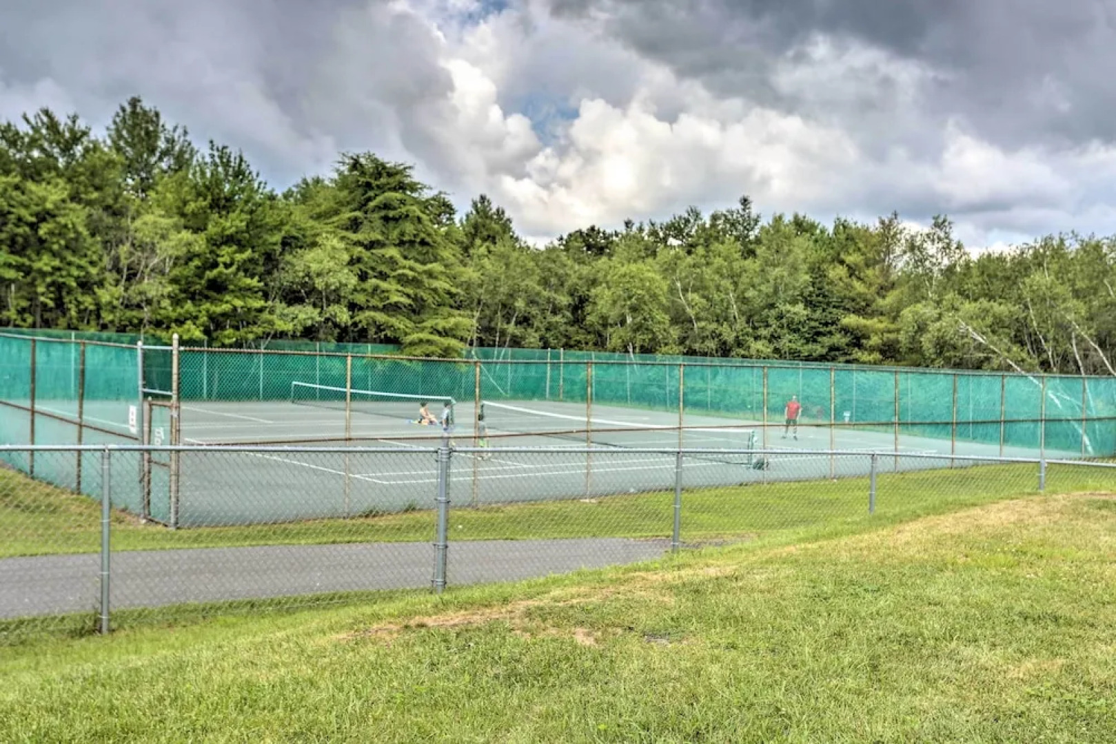 Poconos Retreat w/ Game Room, Hot Tub, & Sauna!