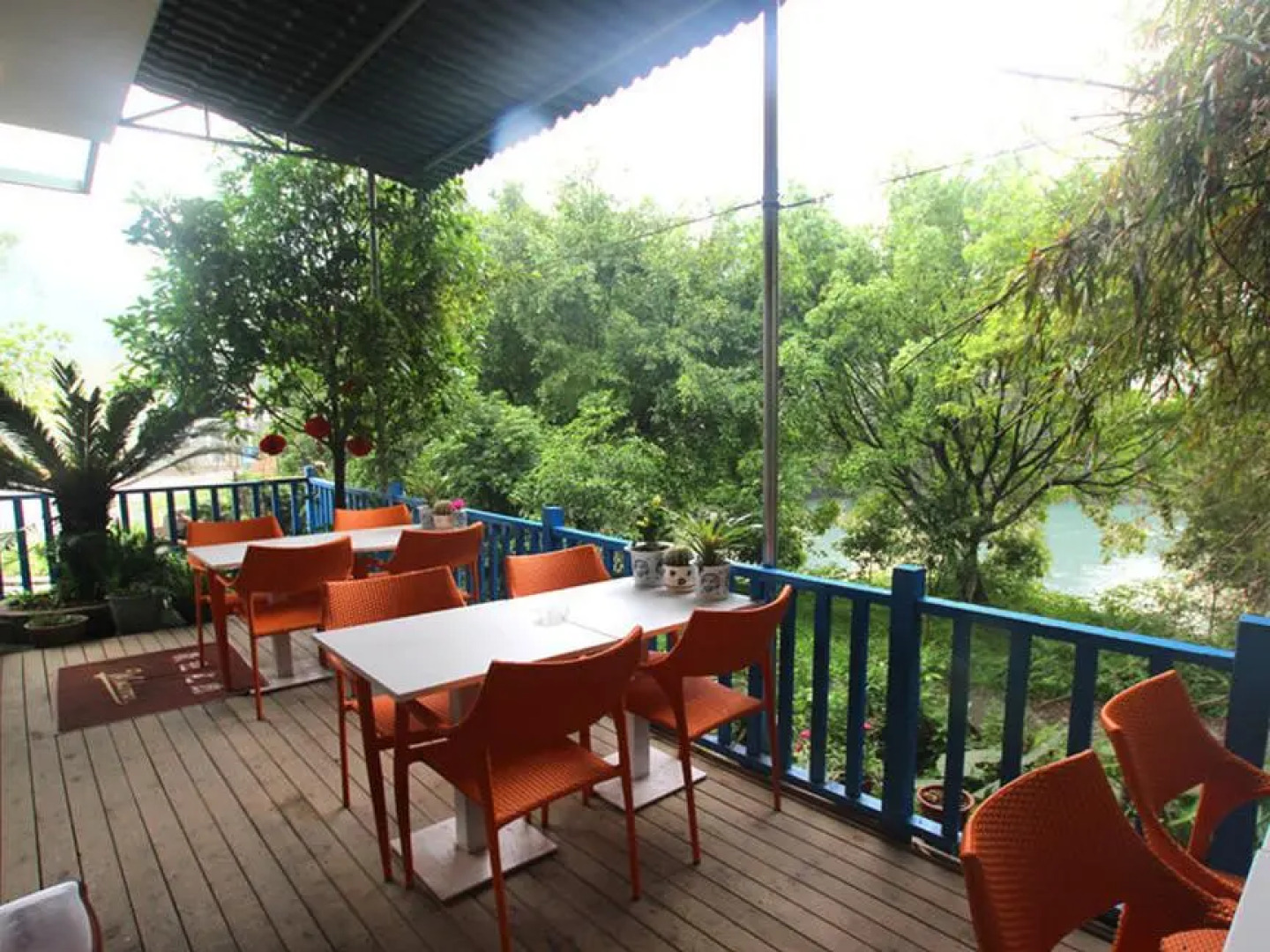 Yangshuo Moonriver Hotel