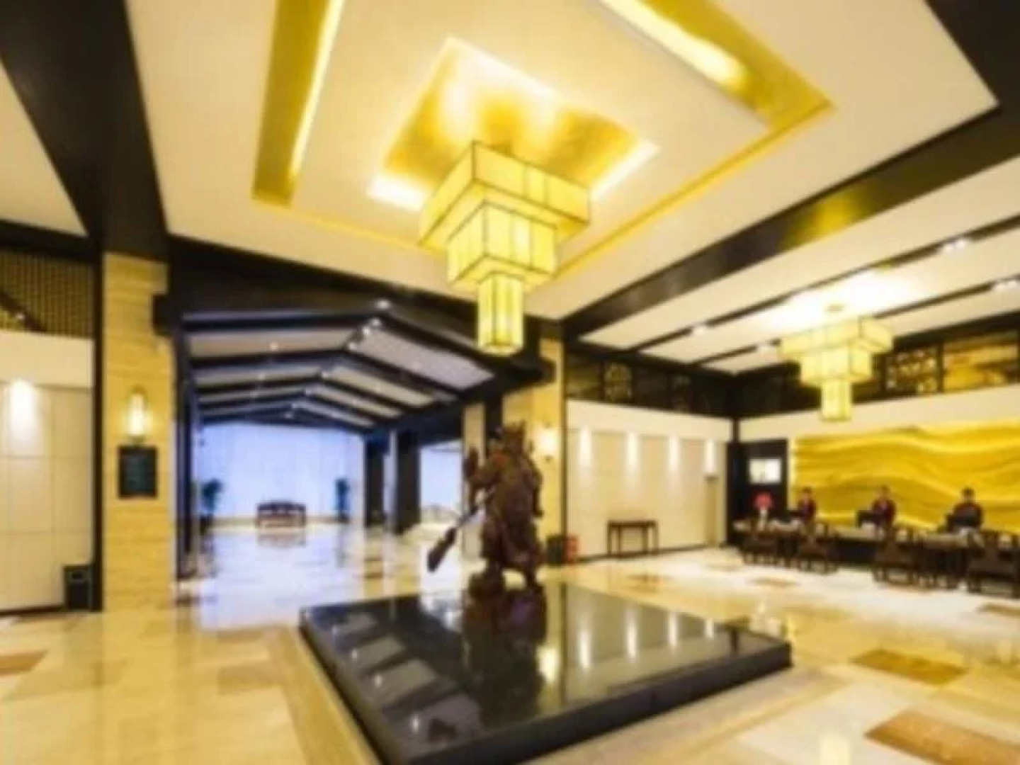 Solo Wandering Hot Spring Hotel